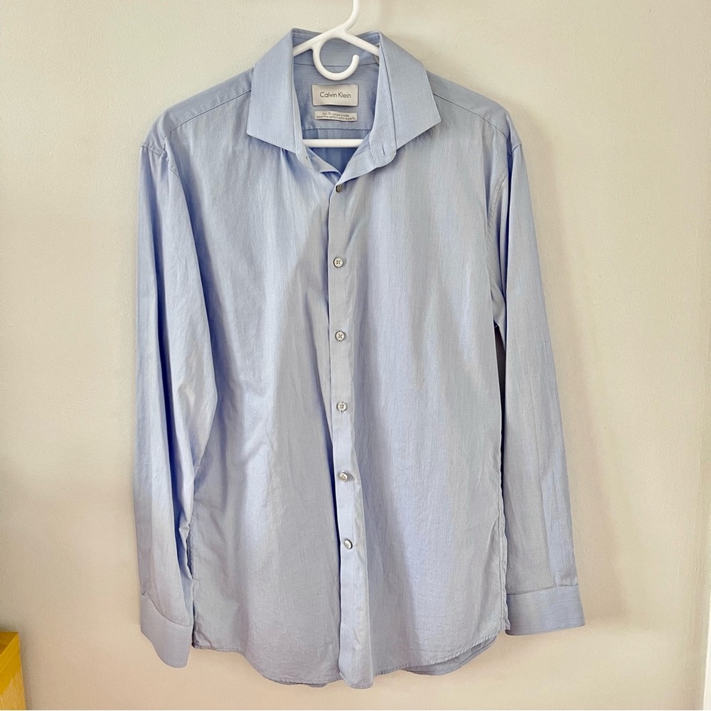 NWOT Calvin Klein mens button down
